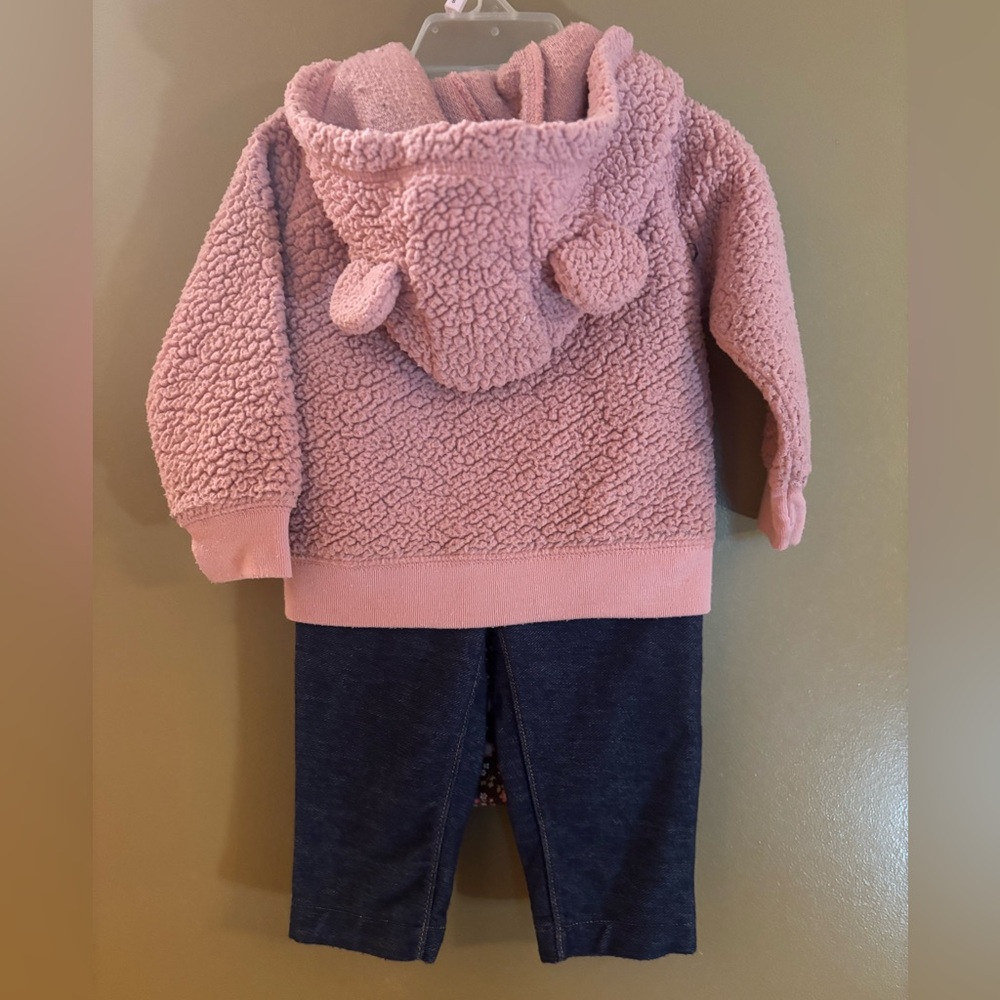Carter's Pink Sherpa Jacket with Floral Bodysuit Preloved 9 Months - Picture 7 of 8